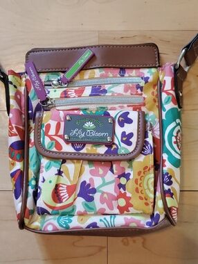 Lily Bloom Floral Crossbody Bag in Multicolor